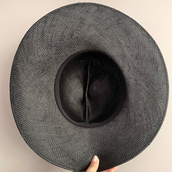 Vintage Black Straw Large Brimmed Hat w/ Pinched Crown - Picture 5 of 7